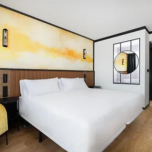 **** Hotel Barcelo Powisle Pologne